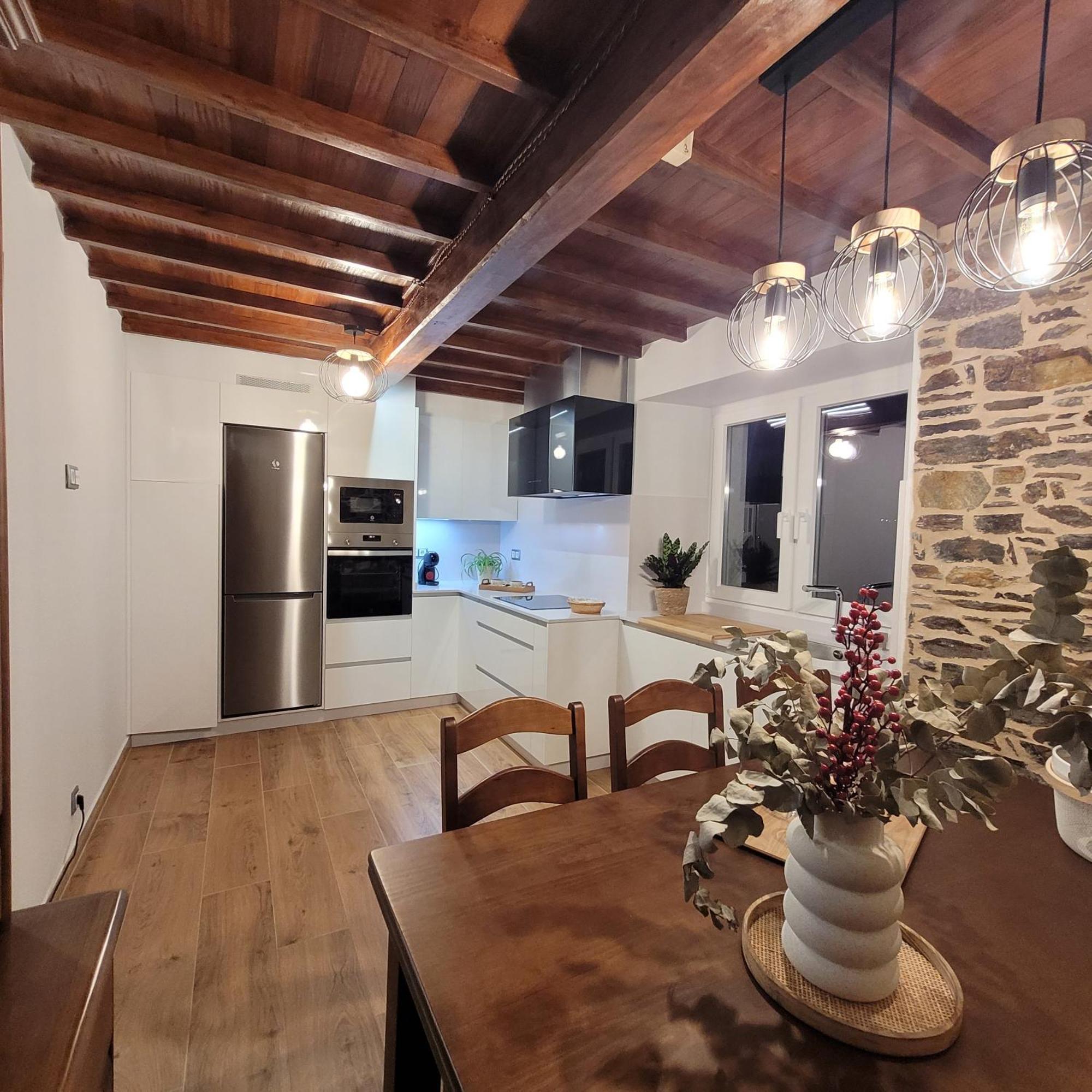 Casa Tarrio Con Piscina - Santiago De Compostela Villa Boqueixon Buitenkant foto